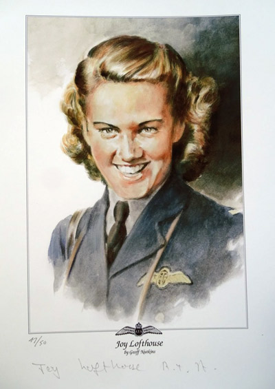 Pilot Portrait - Joy Lofthouse